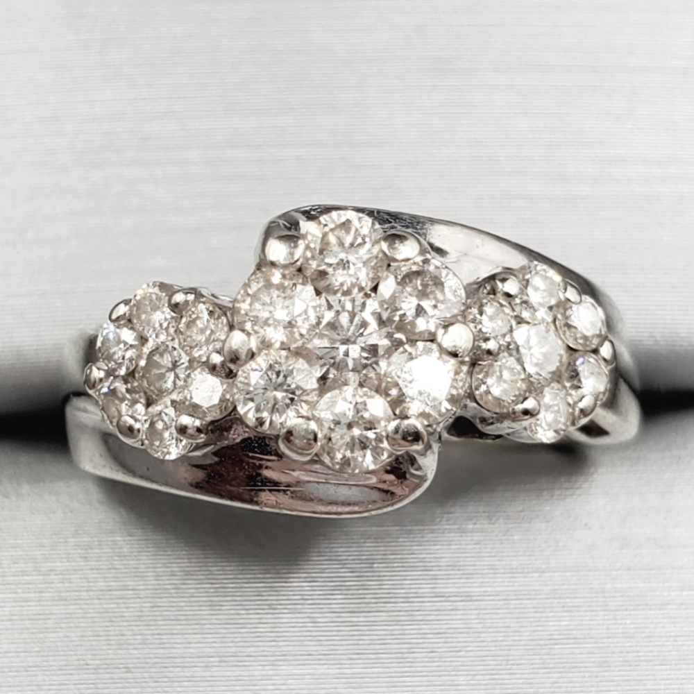 10k Solid White Gold Genuine Round Diamond Triple Flower Ring